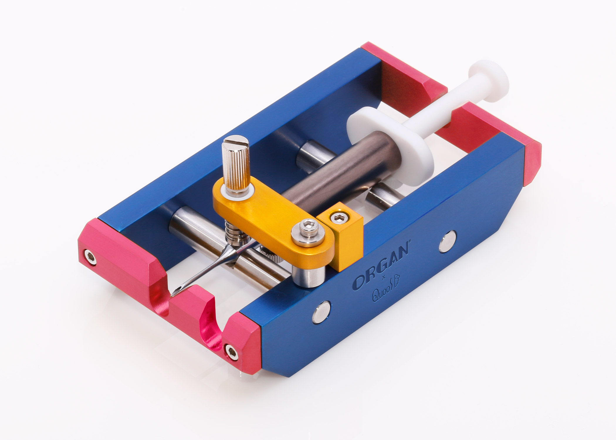 B04-LeftSlant-BluePinkYellow